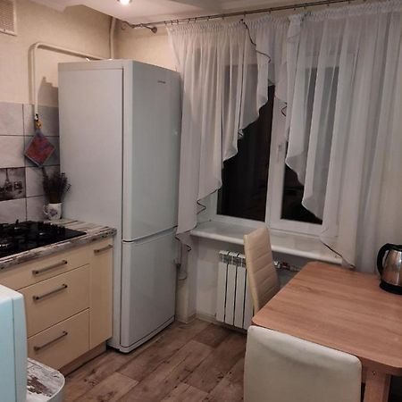 Квартира Возле Вокзала Kameanske Exterior foto