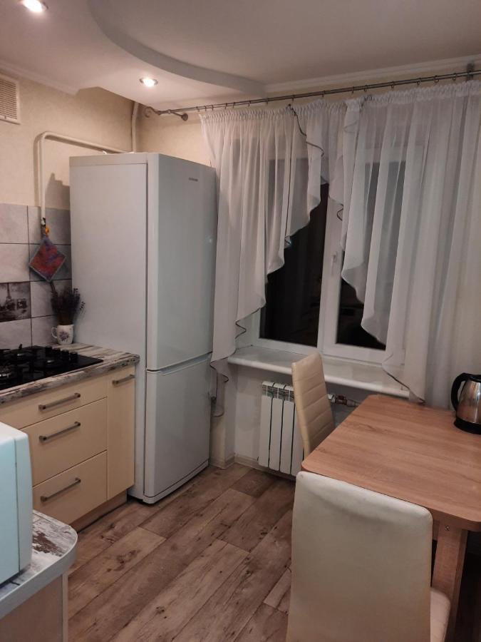 Квартира Возле Вокзала Kameanske Exterior foto